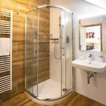 Kulna Guest house Senetarov