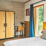 Kulna Guest house